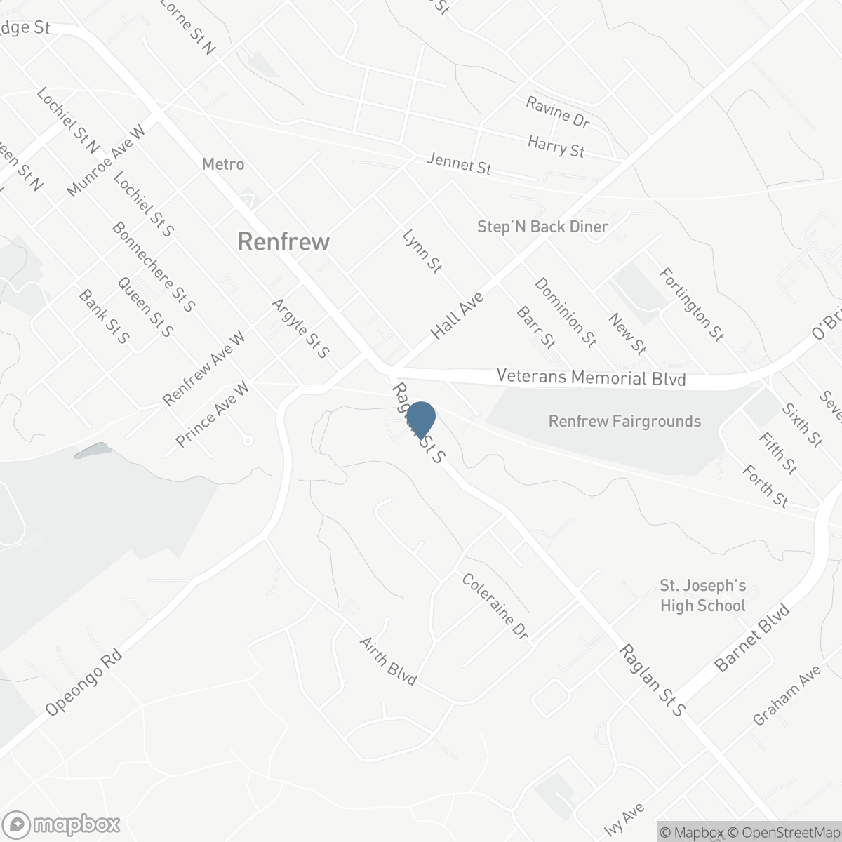 447 RAGLAN STREET S, Renfrew, Ontario K7V 1R9